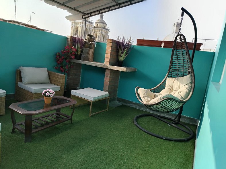 Amplia habitación matrimonial con terraza privada