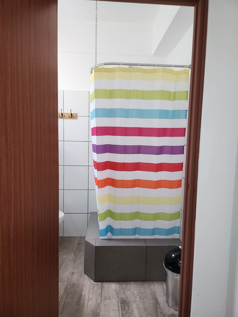 Habitación sextuple con baño privado