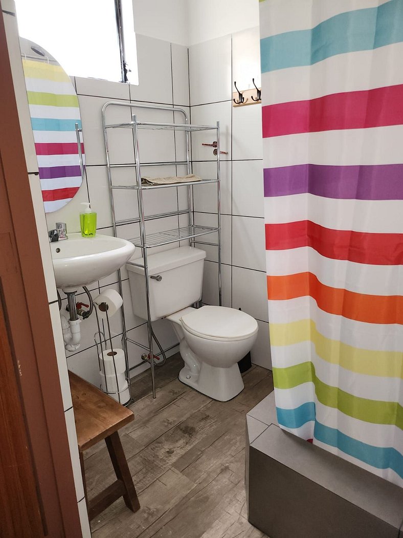 Habitación sextuple con baño privado